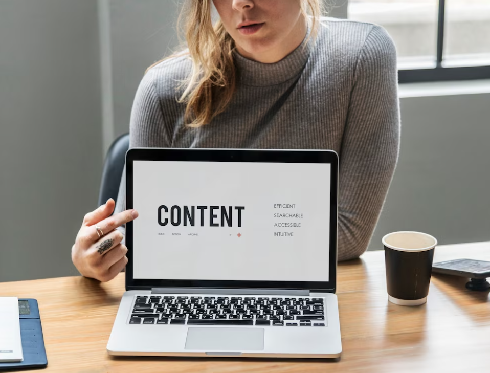 خدمة كتابة المحتوى مع العالمية الحرة وأهم مميزاتها وأنواعها